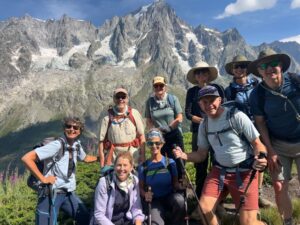 Photo of group of hikers on Mont Blanc